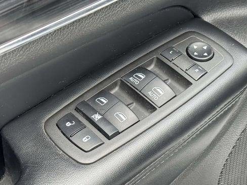 Used 2022 Jeep Grand Cherokee Limited AWD/4WD image 26