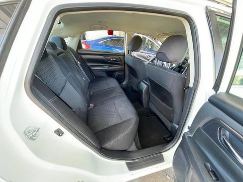 Used 2017 Nissan Altima 2.5 S w/ Power Driver Seat Package image 9