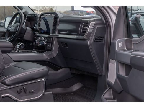 Used 2023 Ford F150 Lariat w/ Trailer Tow Package image 10