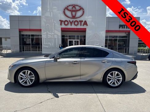 Used 2021 Lexus IS 300 w/ Accessory Package image 8