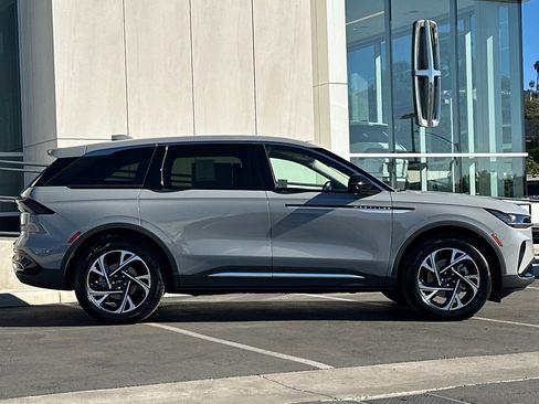 New 2026 Lincoln Nautilus Premier w/ Equipment Group 102A image 2