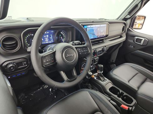 Used 2024 Jeep Wrangler Unlimited Rubicon 4xe AWD/4WD image 14