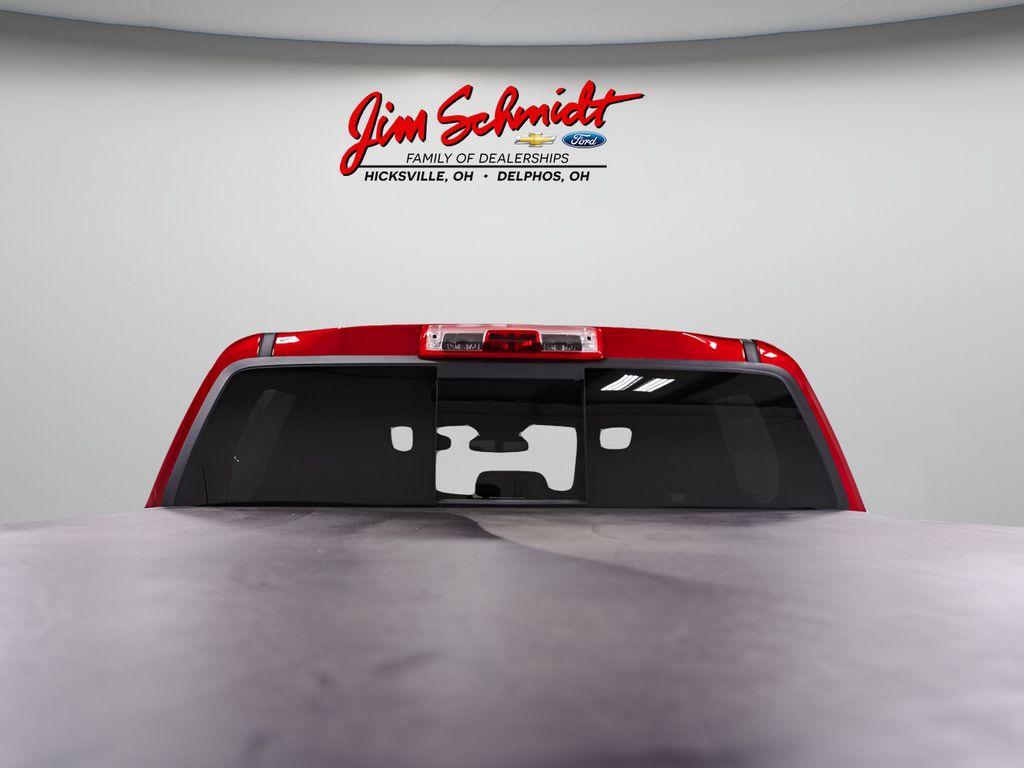 Used 2025 GMC Canyon AT4 w/ Technology Plus Package AWD/4WD image 41