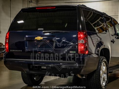 Used 2012 Chevrolet Suburban LT image 44