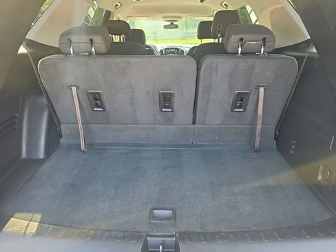 Used 2018 Chevrolet Traverse LT FWD image 30