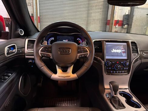 Used 2018 Jeep Grand Cherokee Trackhawk AWD/4WD image 13