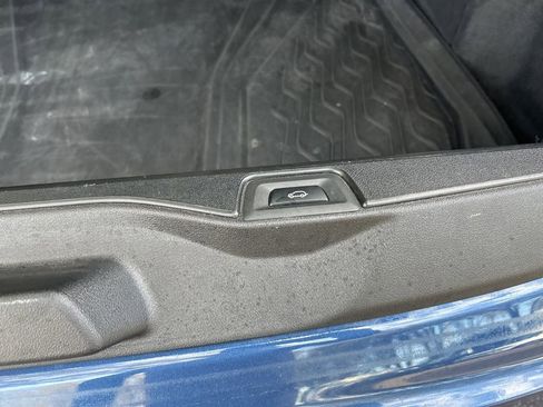 Used 2020 BMW X5 M50i image 40