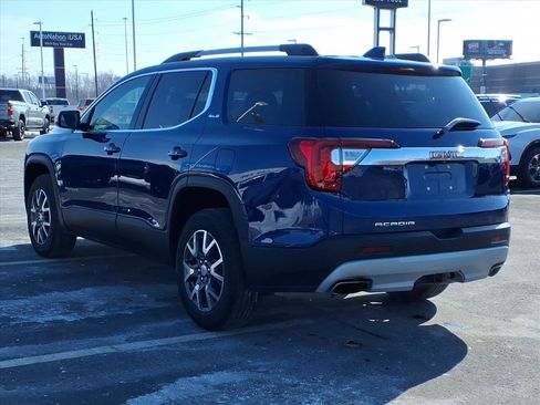 Used 2023 GMC Acadia SLE w/ Driver Convenience Package image 5