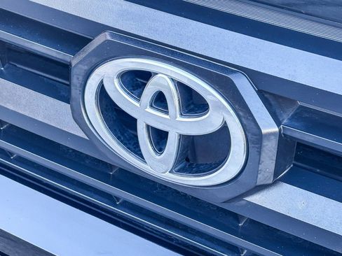 Certified 2024 Toyota Tacoma SR5 image 10