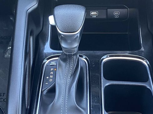 Used 2025 Kia Telluride LX FWD image 33