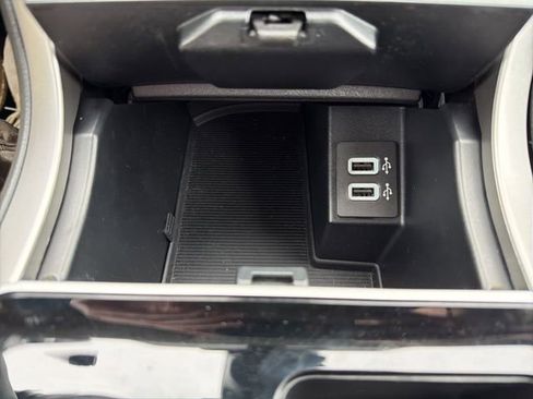 Used 2020 Ford Edge SEL w/ Cold Weather Package image 29