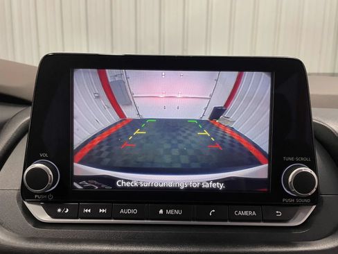 Used 2023 Nissan Rogue S FWD image 28