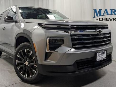 New 2026 Chevrolet Traverse LT image 1