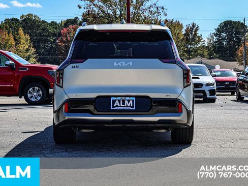 Used 2024 Kia EV9 GT-Line image 12