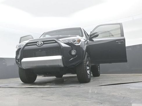 Used 2023 Toyota 4Runner TRD Off-Road Premium w/ Off Road Premium Plus Package AWD/4WD image 31