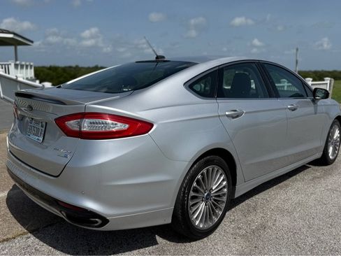 Used 2014 Ford Fusion Titanium AWD/4WD image 5