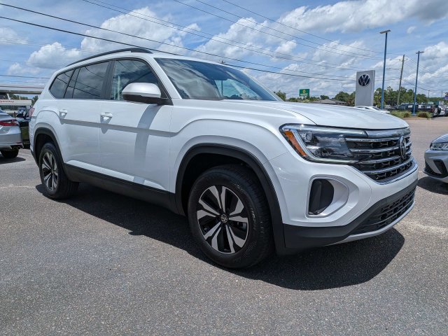 New 2026 Volkswagen Atlas SE FWD image 2