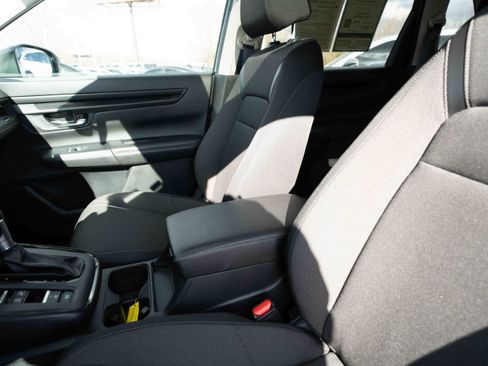 Used 2025 Honda CR-V EX image 10