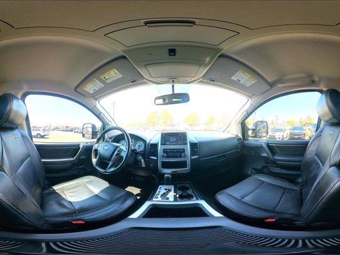 Used 2014 Nissan Titan PRO-4X w/ Pro-4x Luxury Package image 32