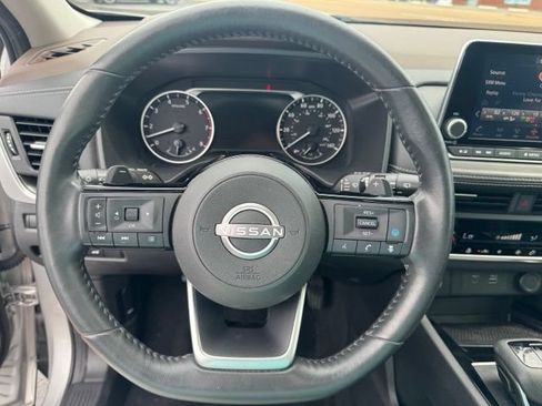 Used 2023 Nissan Rogue SV w/ SV Premium B Package AWD/4WD image 12