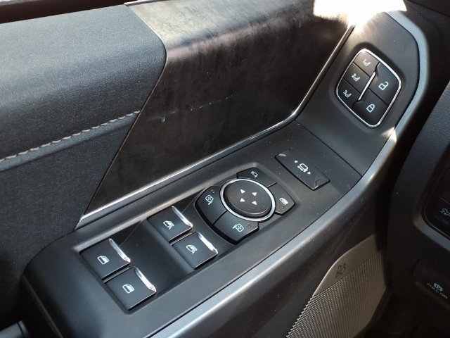 Used 2025 Ford F350 Lariat AWD/4WD image 16