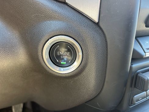 Used 2021 GMC Sierra 1500 SLT w/ SLT Premium Plus Package AWD/4WD image 17