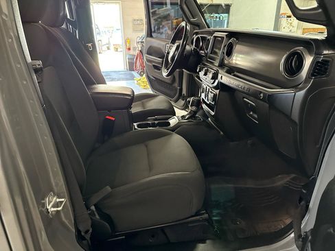 Used 2022 Jeep Wrangler Unlimited Sport AWD/4WD image 54