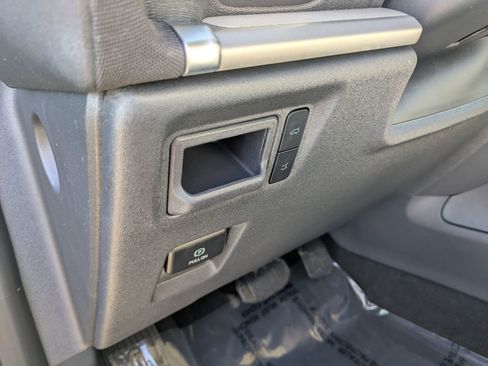 Certified 2025 Ford Expedition Active image 14