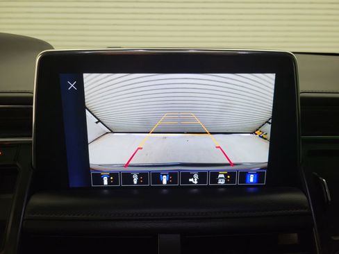 Used 2024 Chevrolet Tahoe High Country image 18