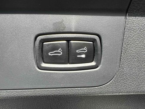 Used 2020 Porsche Panamera 4 image 11