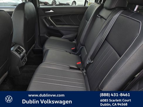 Certified 2023 Volkswagen Tiguan SE R-Line image 12