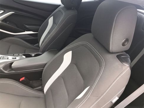 Used 2021 Chevrolet Camaro LT image 11