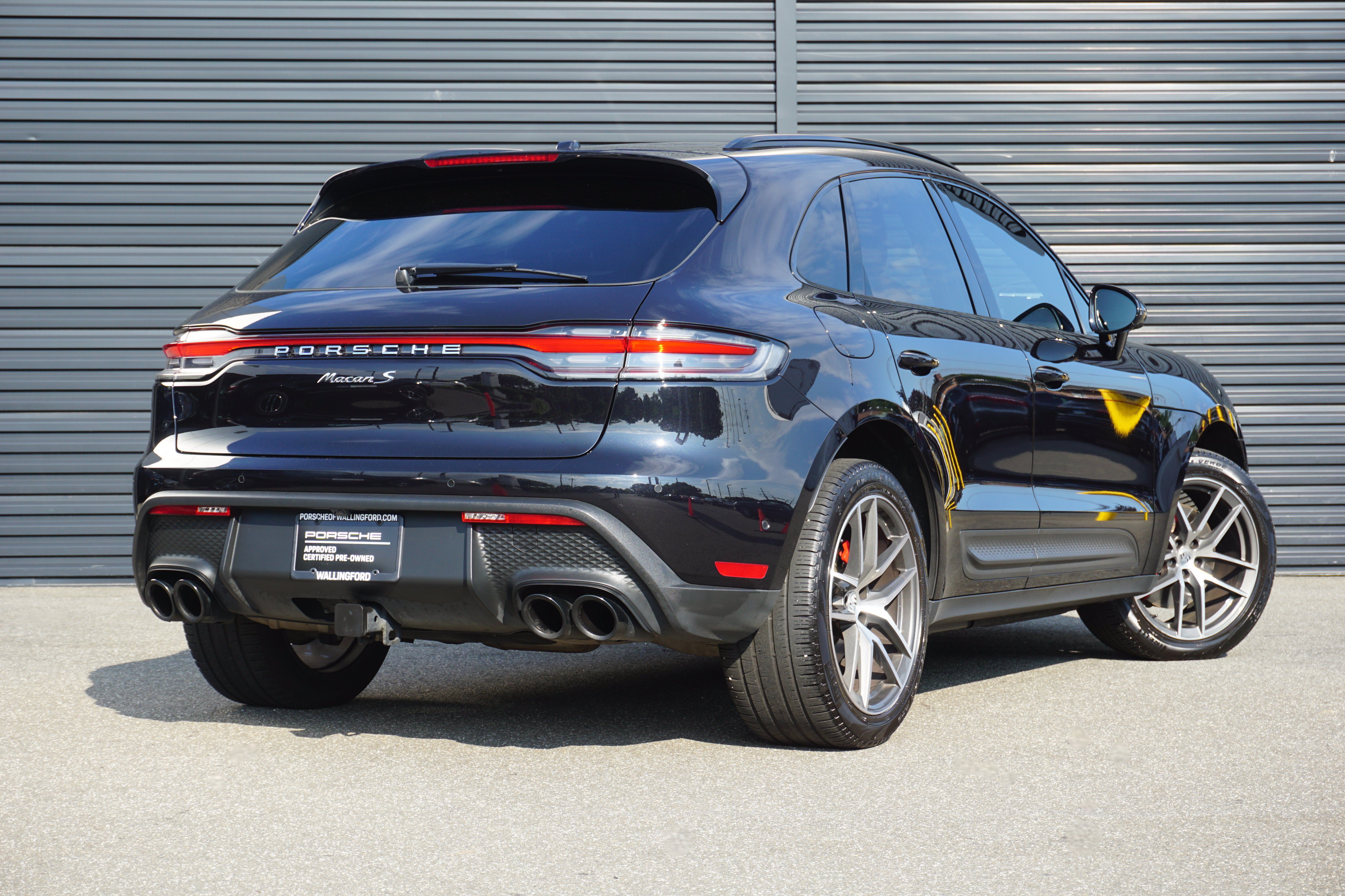 Certified 2022 Porsche Macan S AWD/4WD image 9