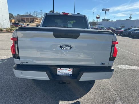 Used 2024 Ford F150 Lightning XLT image 10