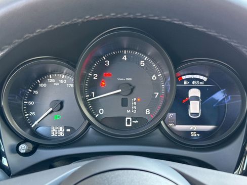 Certified 2025 Porsche Macan image 30