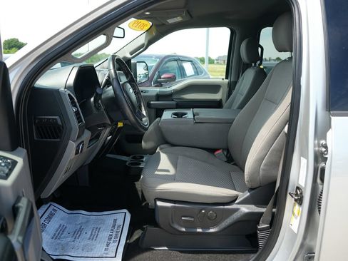 Used 2019 Ford F150 XLT w/ Equipment Group 302A Luxury AWD/4WD image 16