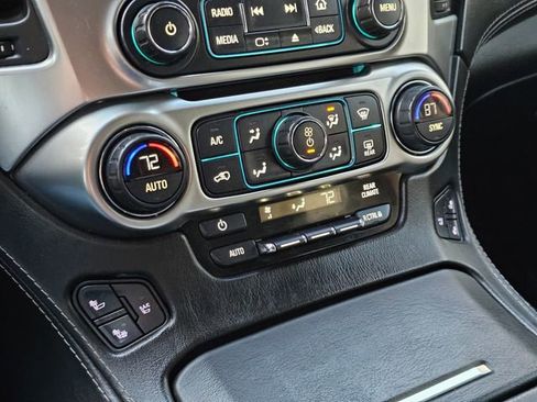 Used 2016 Chevrolet Suburban LTZ image 32