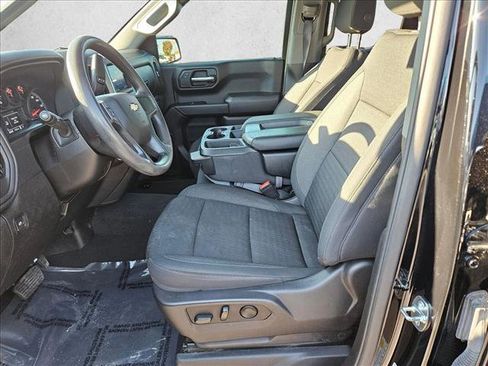 Used 2024 Chevrolet Silverado 1500 Custom image 16