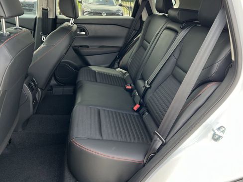 New 2026 Nissan Rogue SV AWD/4WD image 15