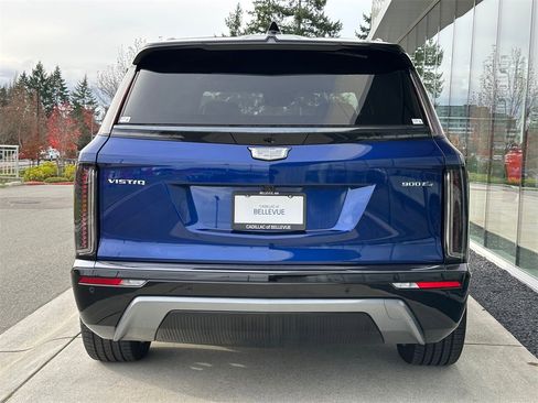 Used 2026 Cadillac Vistiq Sport image 4