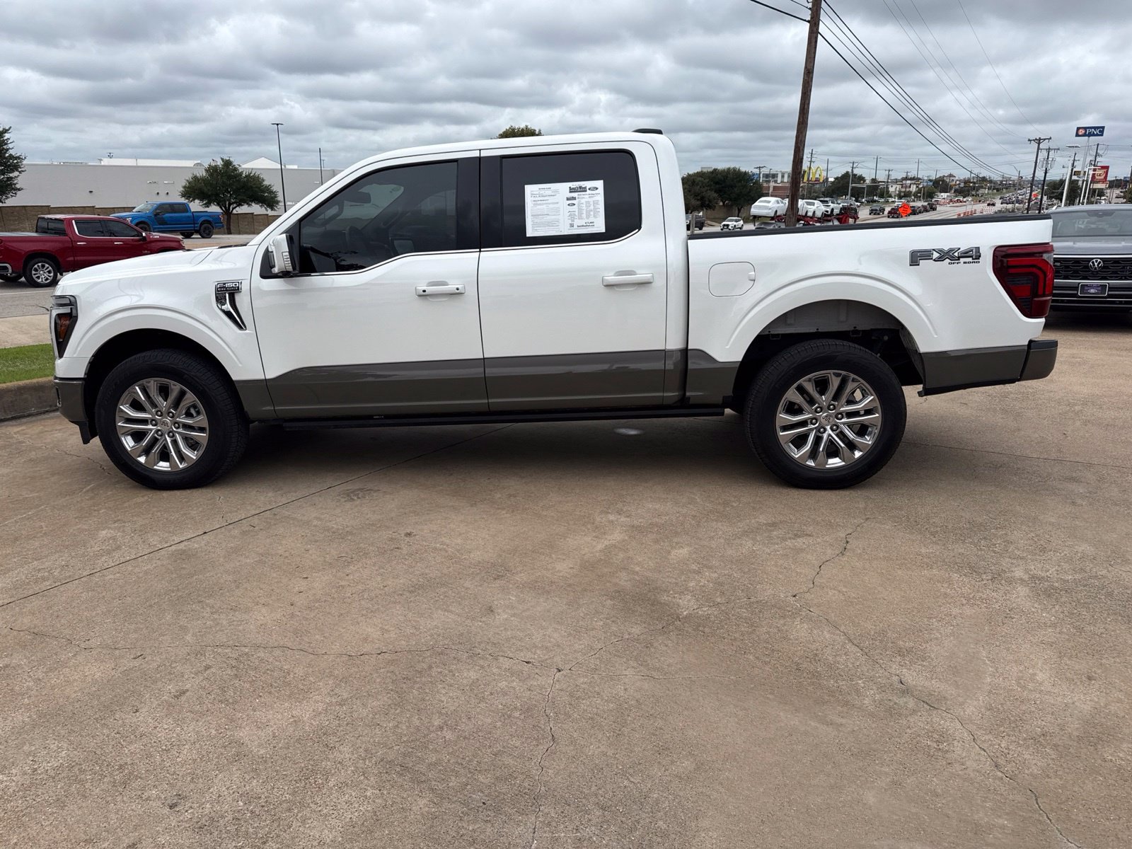 Used 2025 Ford F150 King Ranch w/ FX4 Off-Road Package AWD/4WD image 4