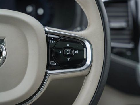 Used 2024 Volvo XC90 B6 Plus w/ Protection Package image 28