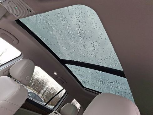 New 2026 Volkswagen Atlas SE image 7