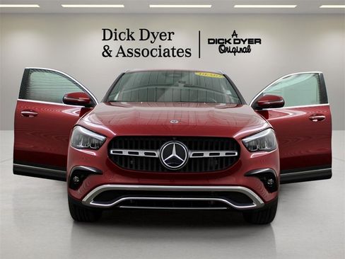 Used 2025 Mercedes-Benz GLA 250 image 7