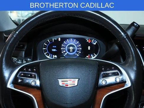 Used 2019 Cadillac Escalade ESV Premium Luxury image 18
