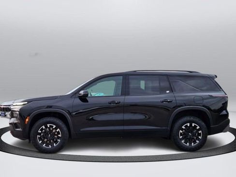 Certified 2025 Chevrolet Traverse Z71 AWD/4WD image 2