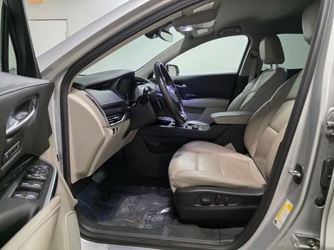 Used 2021 Cadillac XT4 Premium Luxury image 12