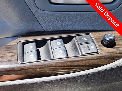 Used 2020 Toyota Sienna XLE w/ XLE Navigation Package AWD/4WD image 12