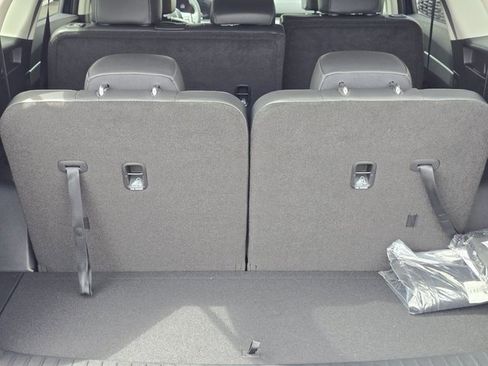 Used 2025 Kia Sorento S w/ Panoramic Sunroof Package image 6