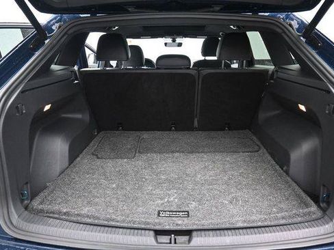 Used 2023 Volkswagen Atlas Cross Sport SE w/ Panoramic Sunroof Package AWD/4WD image 31